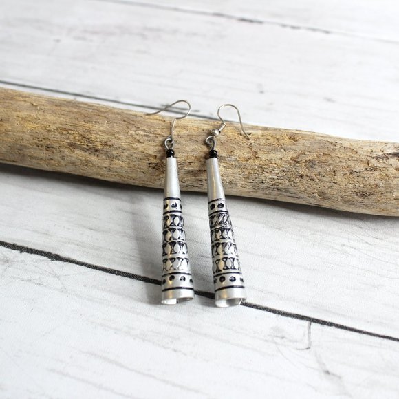 Handcrafted Women's Dangle Earrings Artisan Jewelry Stamped Silver Black - Picture 4 of 5